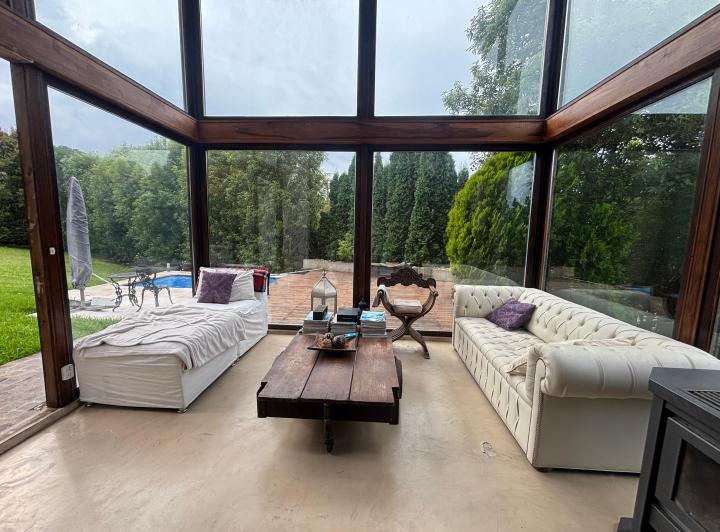 Casa · 82m² · 2 Ambientes · 1 Cochera