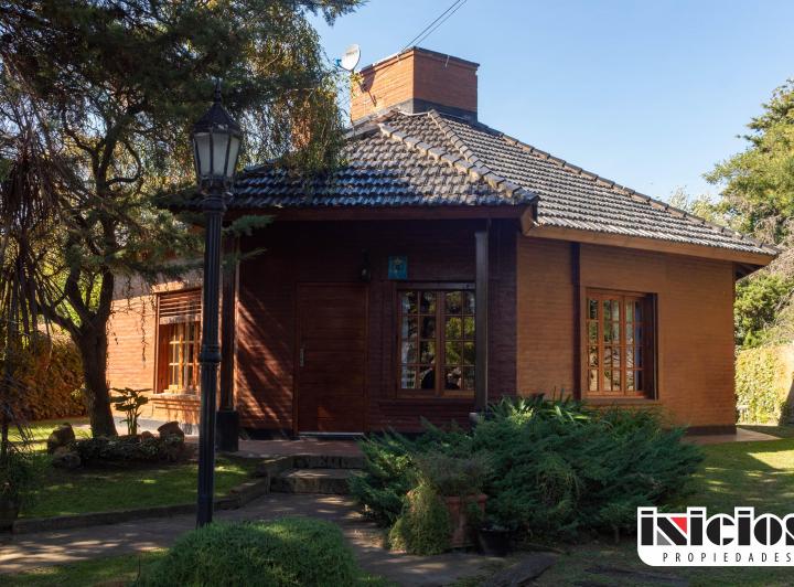 Casa · 120m² · 4 Ambientes · 1 Cochera