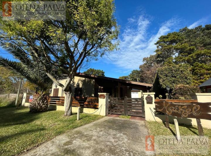 Casa · 138m² · 5 Ambientes · 1 Cochera