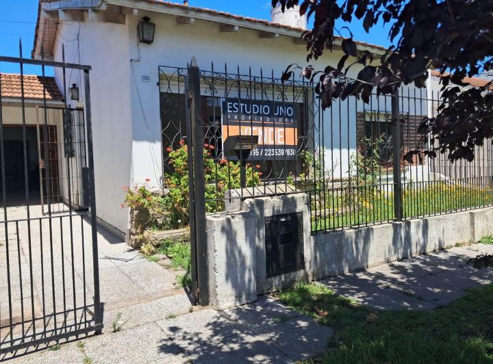 Casa · 151m² · 4 Ambientes · 2 Cocheras