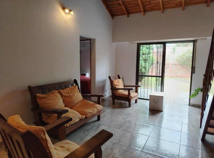Casa · 130m² · 4 Ambientes · 1 Cochera