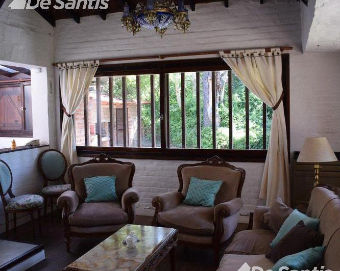 Casa · 175m² · 4 Ambientes · 1 Cochera