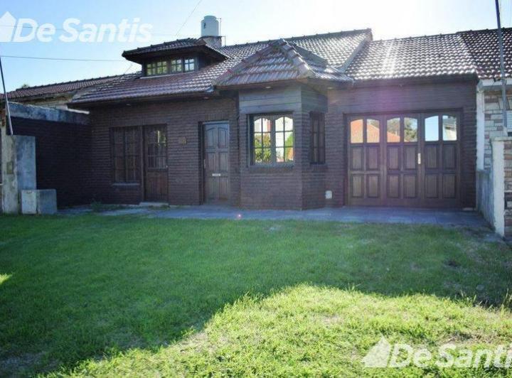 Casa · 152m² · 5 Ambientes · 1 Cochera