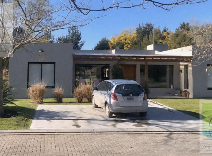 Casa · 148m² · 4 Ambientes · 1 Cochera