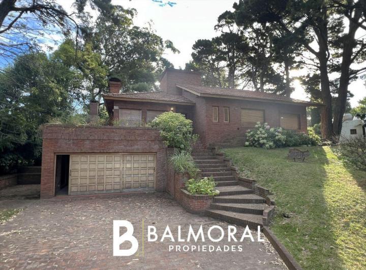 Casa · 220m² · 4 Ambientes