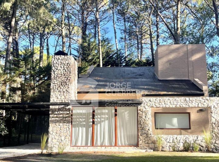 Casa · 120m² · 5 Ambientes