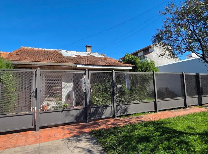 Casa · 84m² · 2 Dormitorios · 2 Cocheras