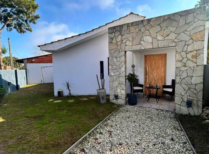 Casa · 100m² · 4 Ambientes · 1 Cochera