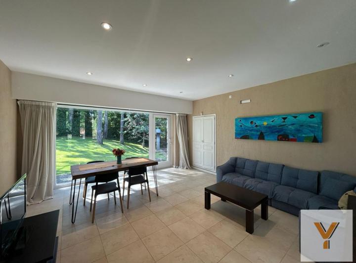 Casa · 550m² · 8 Ambientes