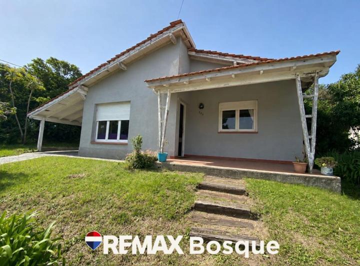 Casa · 64m² · 2 Ambientes · 1 Cochera