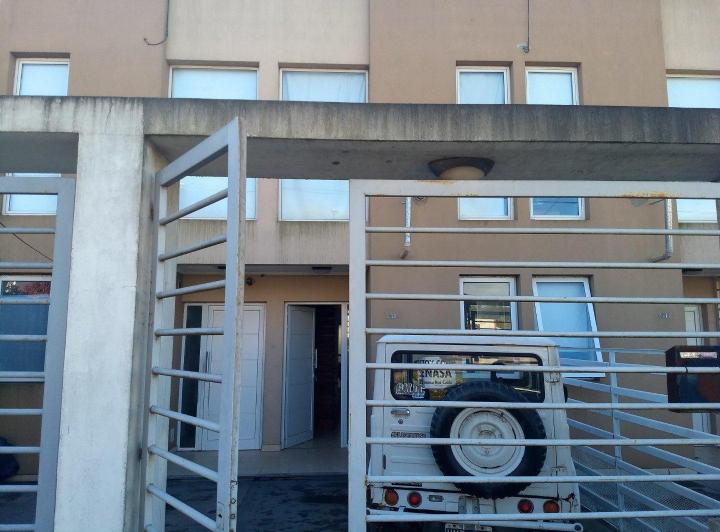 Casa · 90m² · 2 Dormitorios · 1 Cochera