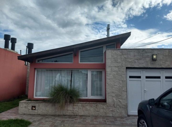 Casa · 120m² · 3 Dormitorios · 1 Cochera