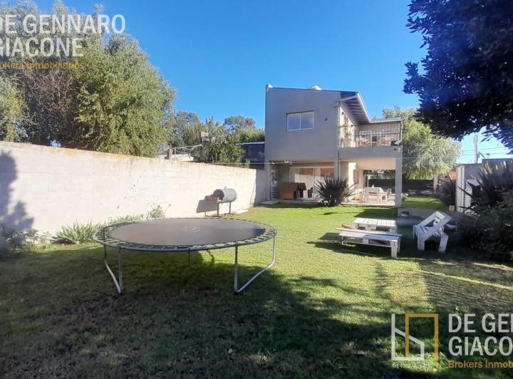 Casa · 110m² · 4 Ambientes · 1 Cochera