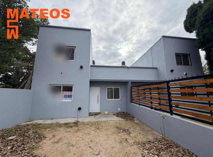Casa · 90m² · 4 Ambientes · 1 Cochera