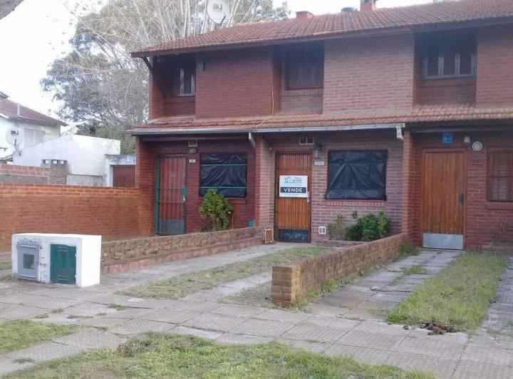 Casa · 55m² · 3 Ambientes · 1 Cochera