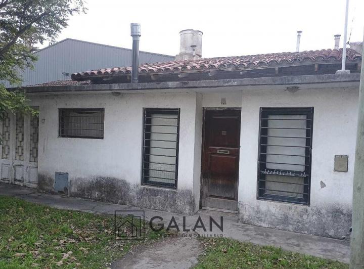 Casa · 78m² · 3 Ambientes · 1 Cochera