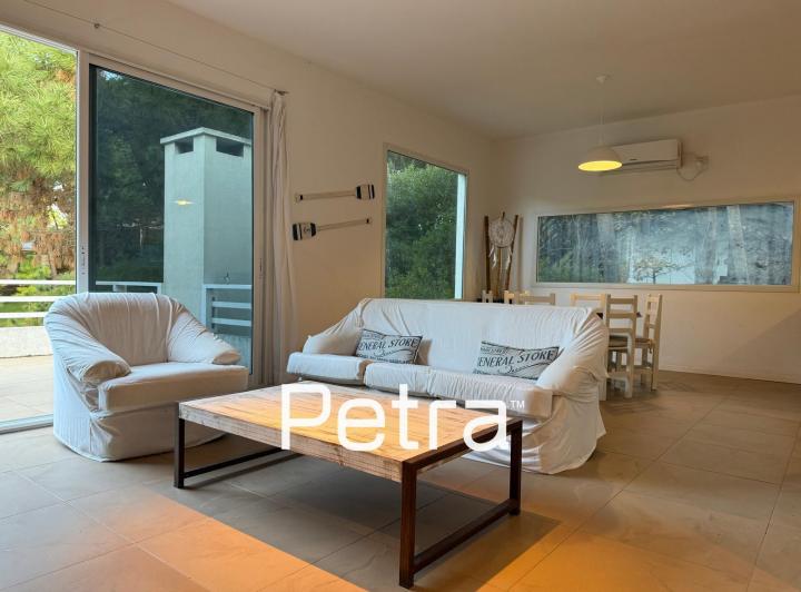 Casa · 161m² · 5 Ambientes