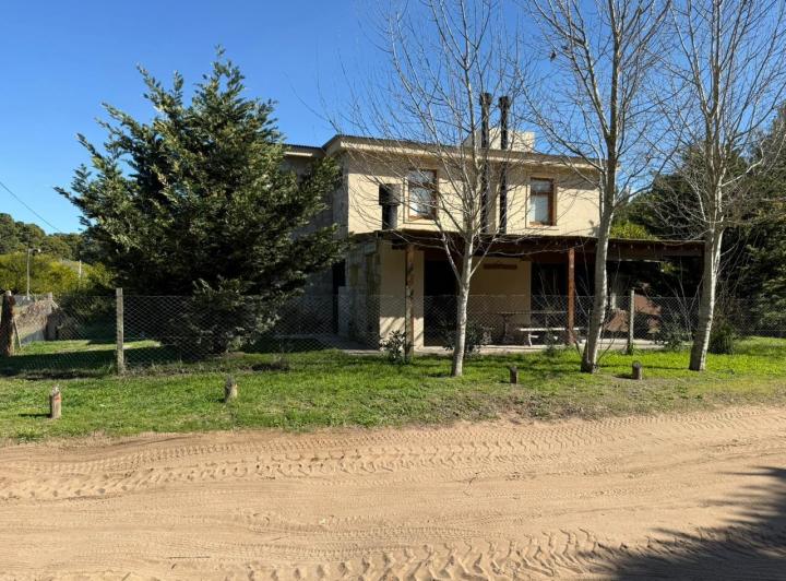 Casa · 85m² · 4 Ambientes