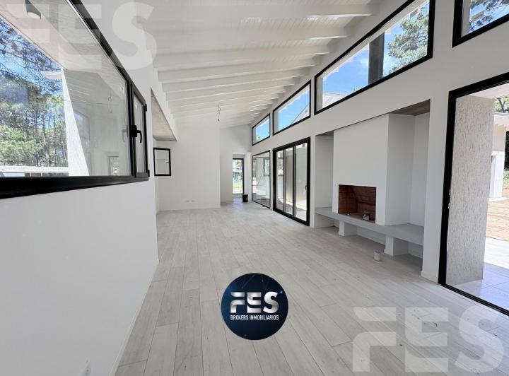 Casa · 136m² · 4 Ambientes · 1 Cochera