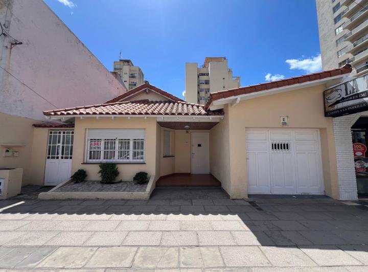 Casa · 175m² · 5 Ambientes · 1 Cochera