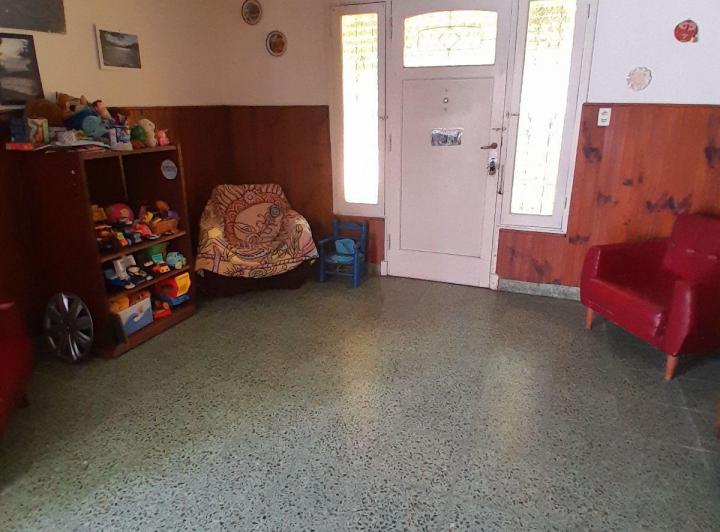 Casa · 375m² · 4 Ambientes · 1 Cochera