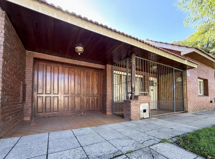 Casa · 286m² · 3 Ambientes · 1 Cochera