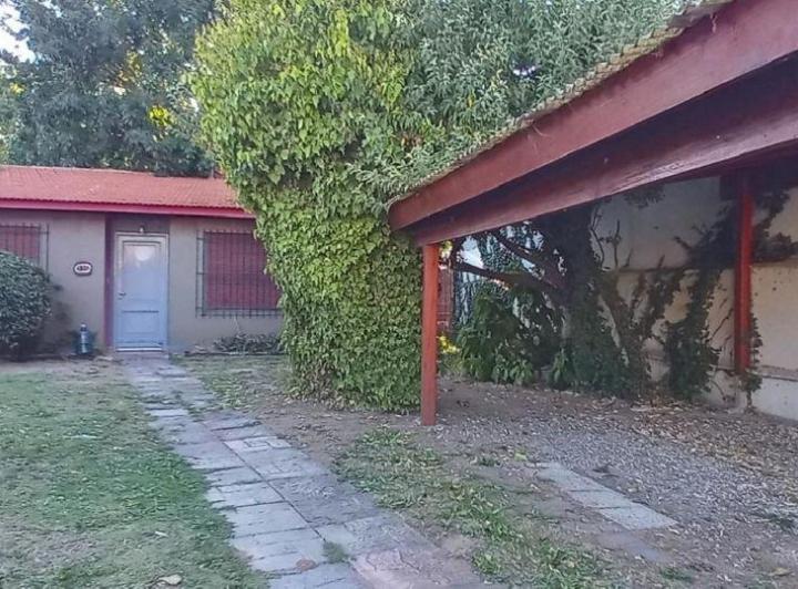 Casa · 250m² · 2 Ambientes · 1 Cochera