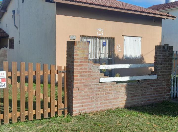 Casa · 125m² · 4 Ambientes · 1 Cochera