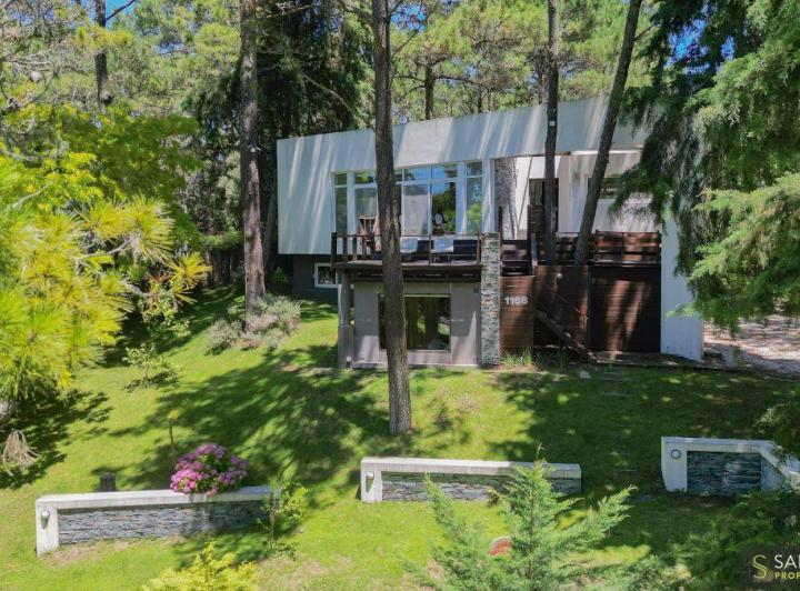 Casa · 199m² · 5 Ambientes