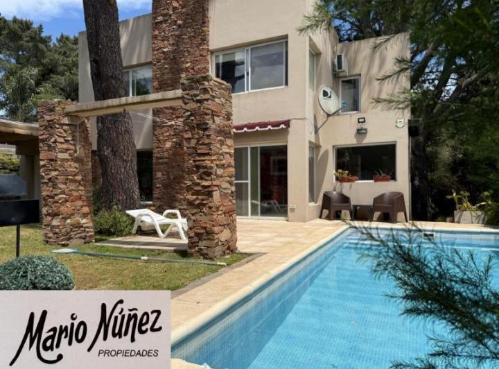 Casa · 150m² · 4 Ambientes · 1 Cochera