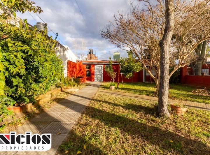 Casa · 1m² · 3 Ambientes