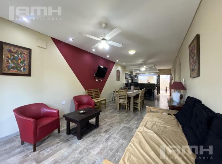 Casa · 252m² · 3 Ambientes · 1 Cochera