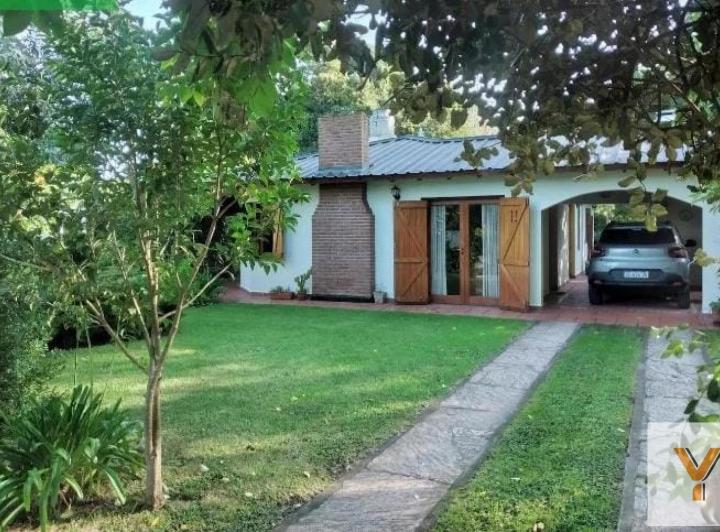 Casa · 105m² · 3 Ambientes · 1 Cochera
