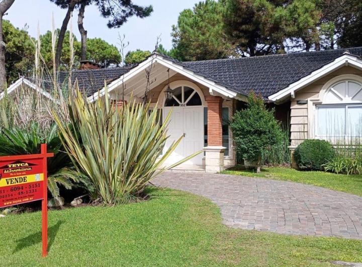 Casa · 178m² · 5 Ambientes