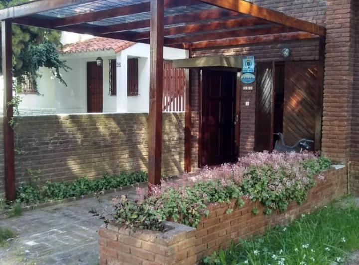 Casa · 70m² · 3 Ambientes · 1 Cochera