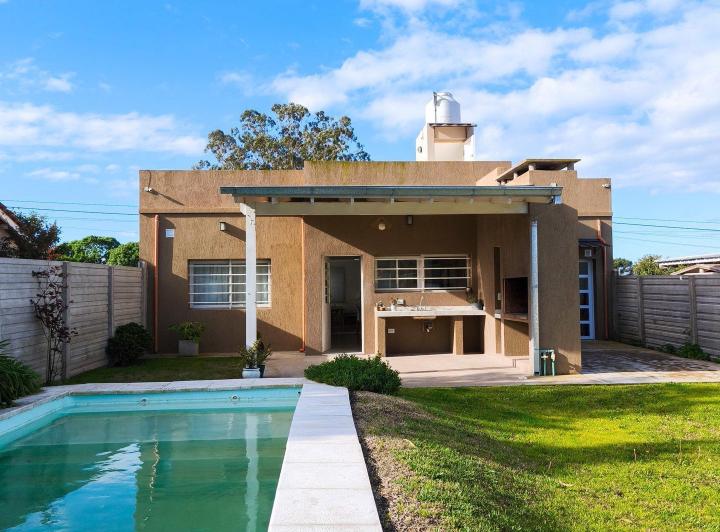 Casa · 152m² · 3 Ambientes · 2 Cocheras