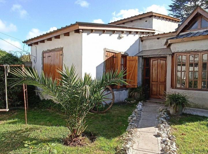 Casa · 200m² · 4 Ambientes · 2 Cocheras
