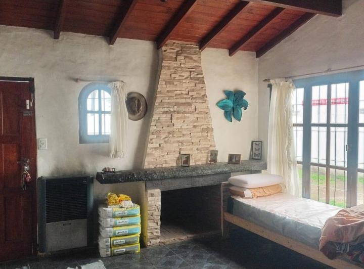 Casa · 240m² · 4 Ambientes · 1 Cochera
