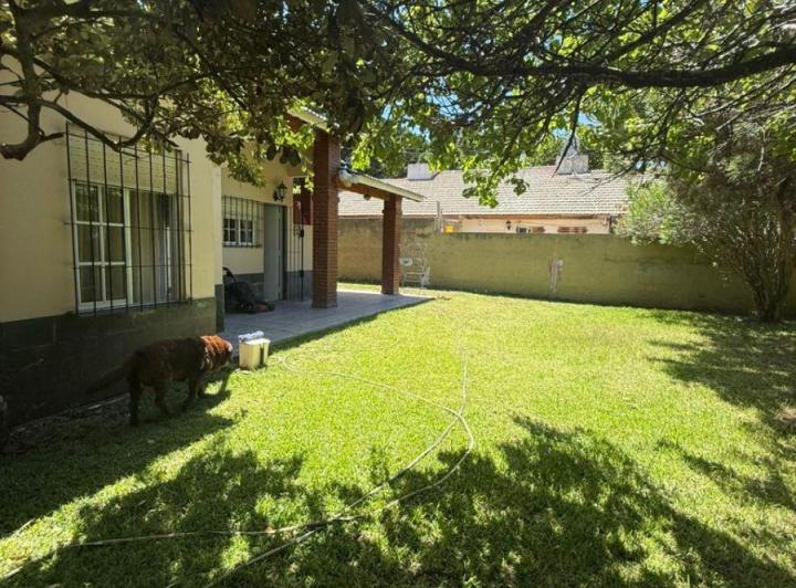 Casa · 120m² · 4 Ambientes · 2 Cocheras