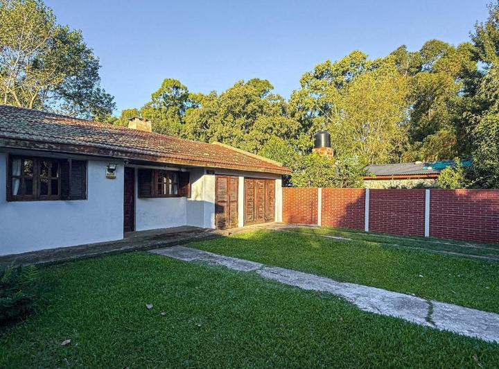 Casa · 110m² · 3 Ambientes · 2 Cocheras