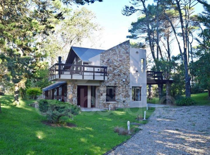 Casa · 179m² · 5 Ambientes