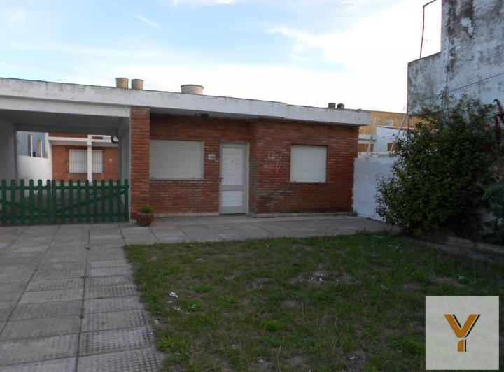 Casa · 300m² · 3 Ambientes · 1 Cochera
