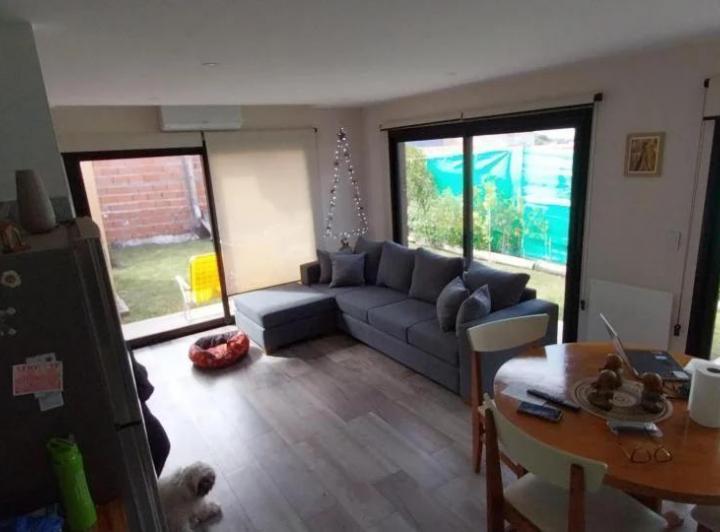 Casa · 60m² · 2 Ambientes · 1 Cochera