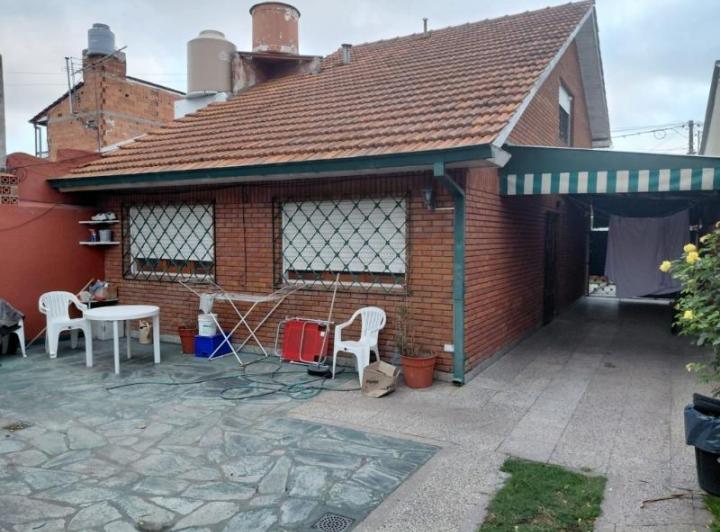 Casa · 169m² · 4 Ambientes · 3 Cocheras
