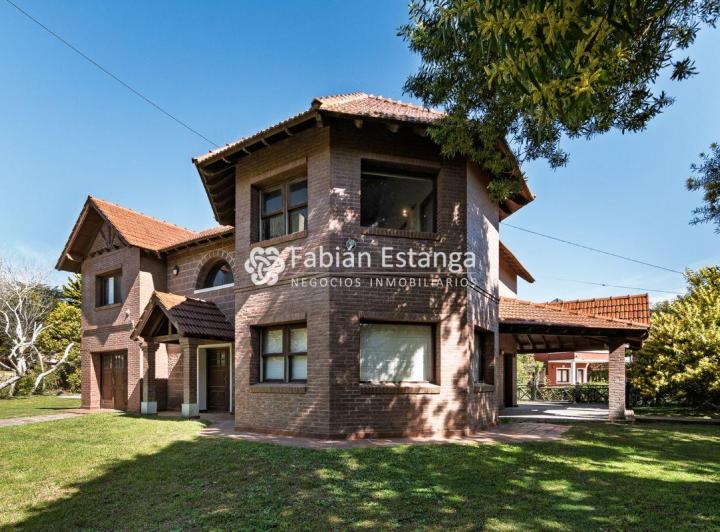 Casa · 266m² · 5 Ambientes