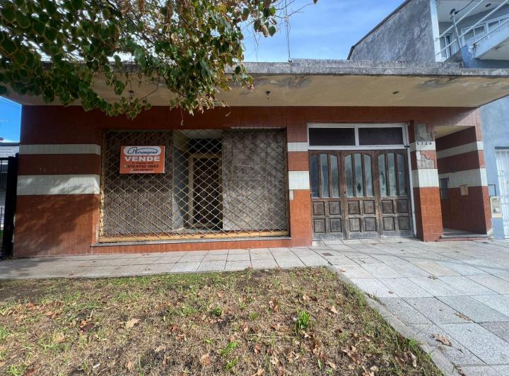 Casa · 333m² · 5 Ambientes · 3 Cocheras