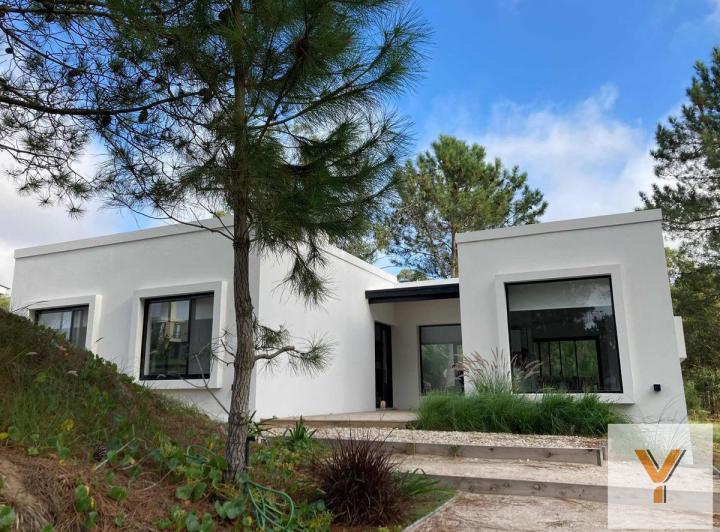 Casa · 140m² · 4 Ambientes