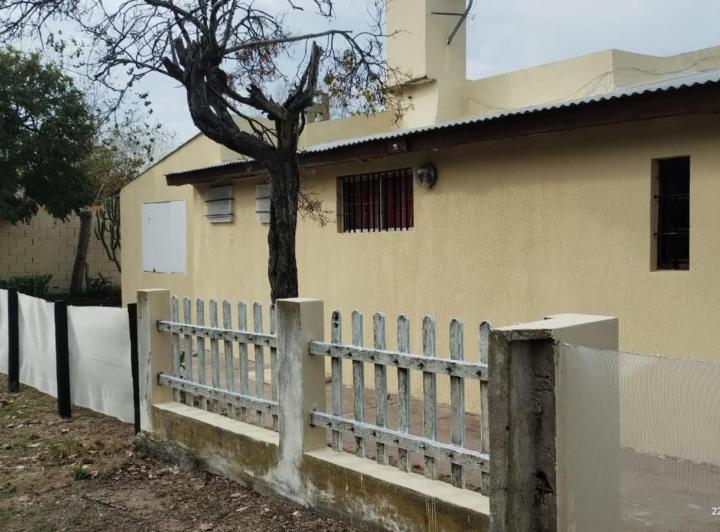 Casa · 70m² · 4 Ambientes · 1 Cochera