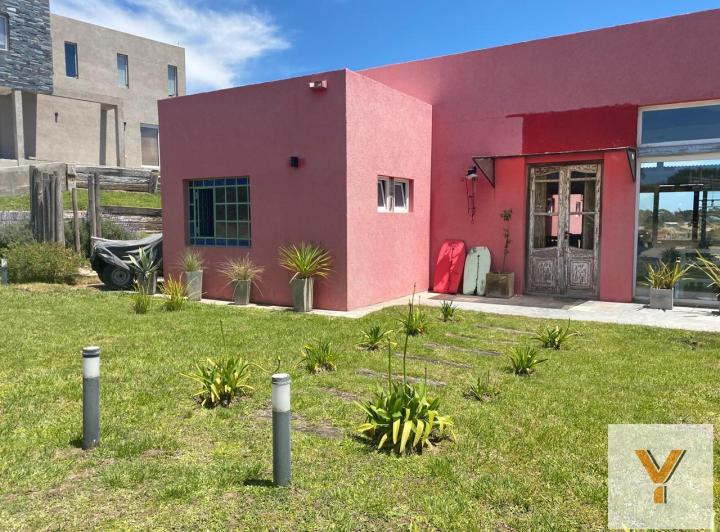 Casa · 110m² · 5 Ambientes