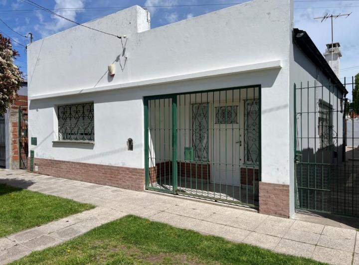 Casa · 200m² · 7 Ambientes